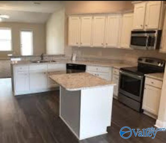 14199 Wildflower Drive, Harvest, AL 35749