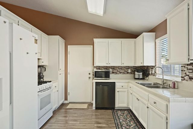 236 Sasha Rose Dr, Galt, CA 95632