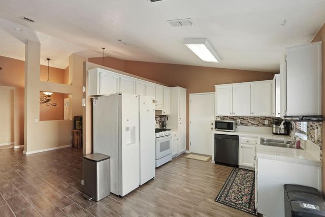 236 Sasha Rose Dr, Galt, CA 95632