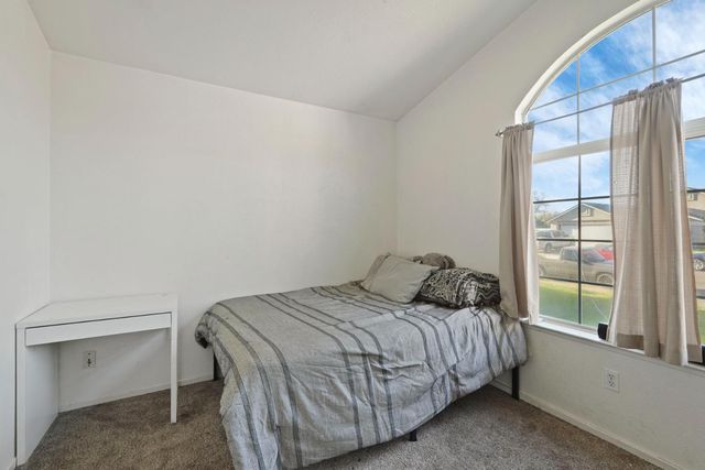 236 Sasha Rose Dr, Galt, CA 95632