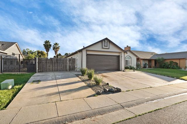 236 Sasha Rose Dr, Galt, CA 95632