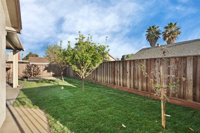 236 Sasha Rose Dr, Galt, CA 95632