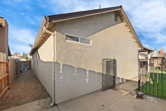 236 Sasha Rose Dr, Galt, CA 95632