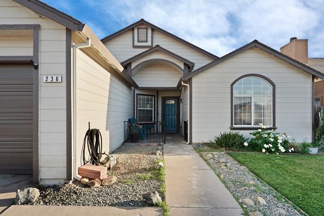 236 Sasha Rose Dr, Galt, CA 95632