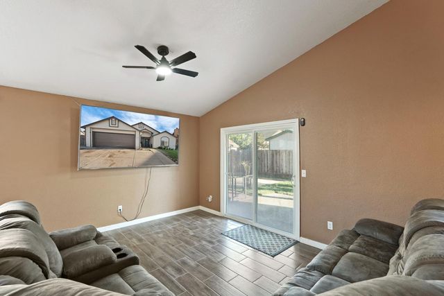 236 Sasha Rose Dr, Galt, CA 95632