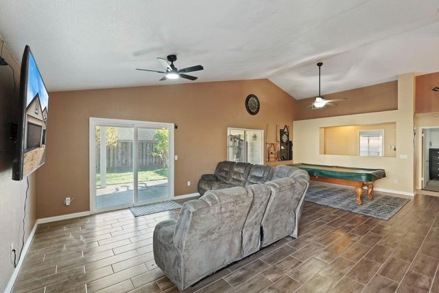 236 Sasha Rose Dr, Galt, CA 95632