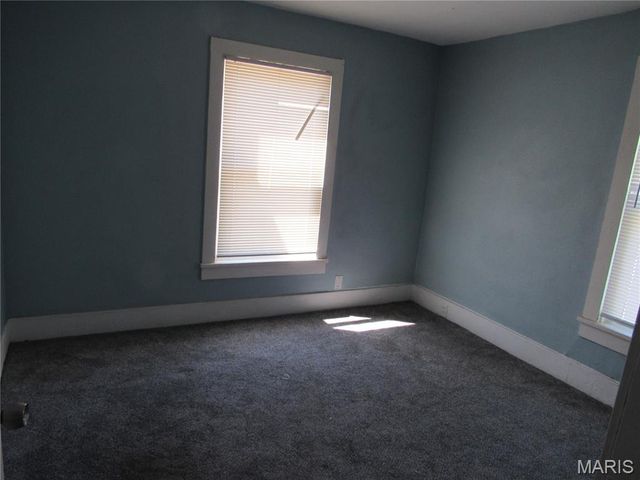 3034 Glenwood Avenue, Alton, IL 62002