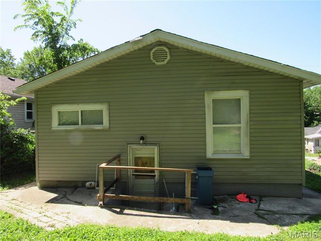 3034 Glenwood Avenue, Alton, IL 62002
