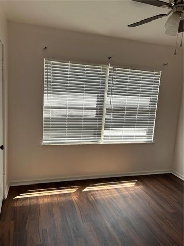 5522 Thrush Drive, Houston, TX 77033