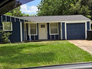 5522 Thrush Drive, Houston, TX 77033