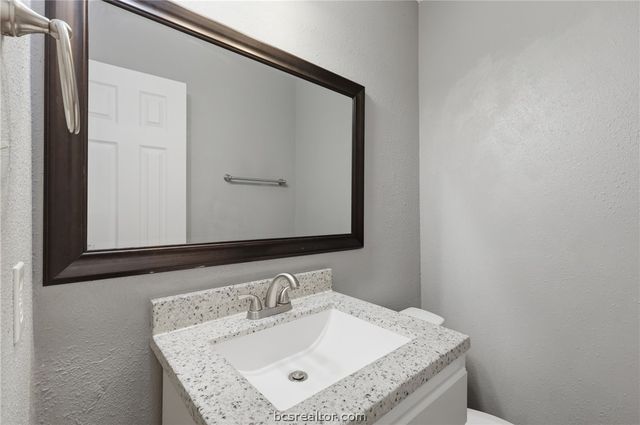 502 West 14th Street, Bryan, TX 77803