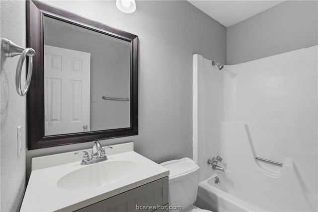 502 West 14th Street, Bryan, TX 77803