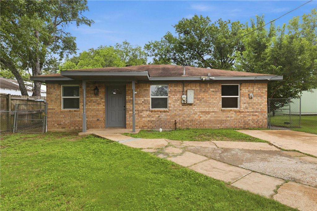 502 West 14th Street, Bryan, TX 77803