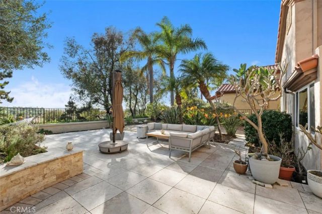 16 Novilla, Laguna Niguel, CA 92677