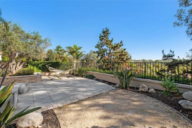 16 Novilla, Laguna Niguel, CA 92677