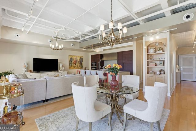 300 Bull Street 404A, Savannah, GA 31401