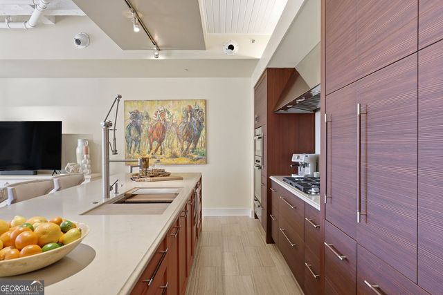 300 Bull Street 404A, Savannah, GA 31401