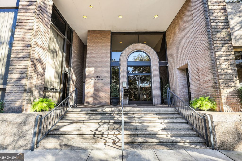 300 Bull Street 404A, Savannah, GA 31401