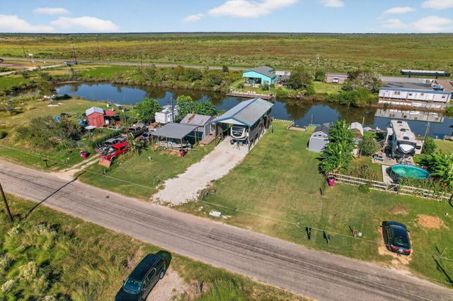 83 County Road 299, Bay City, TX 77414