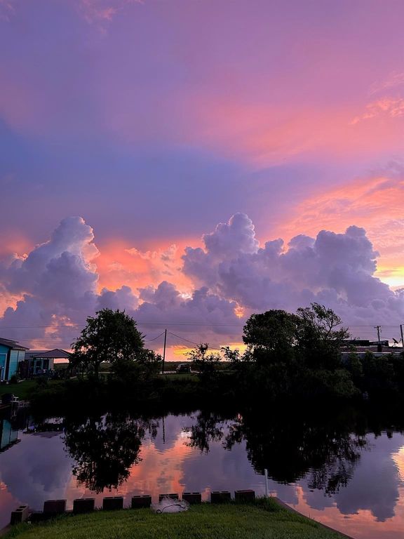 83 County Road 299, Bay City, TX 77414