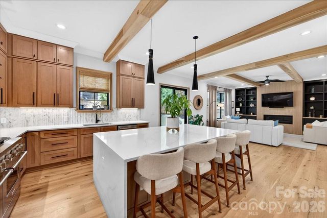 725 Hillside Avenue, Charlotte, NC 28209