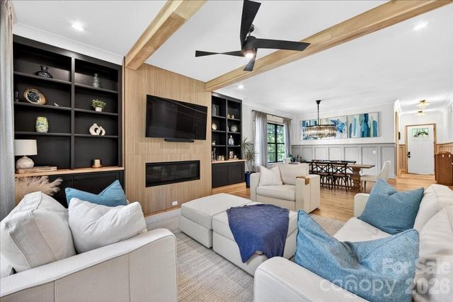 725 Hillside Avenue, Charlotte, NC 28209