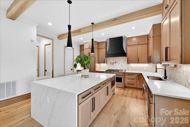 725 Hillside Avenue, Charlotte, NC 28209
