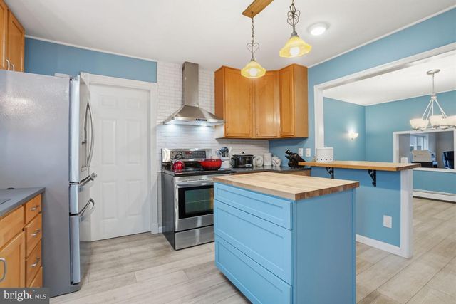 80 SILVERSPRUCE RD, Levittown, PA 19056