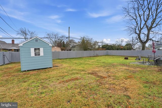 80 SILVERSPRUCE RD, Levittown, PA 19056