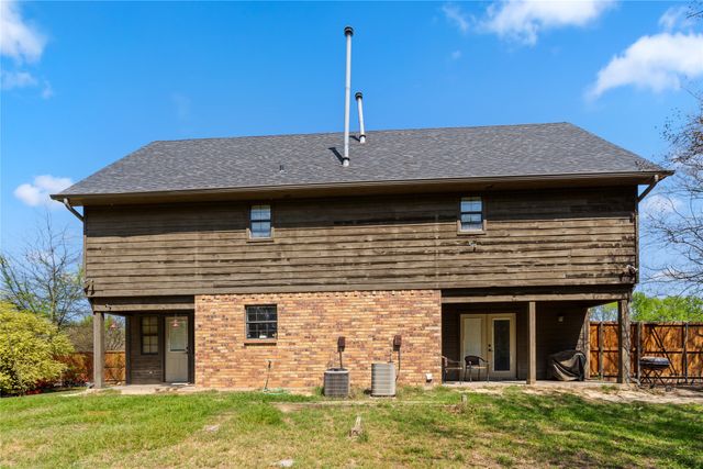 1712 Gena Drive, Sulphur Springs, TX 75482