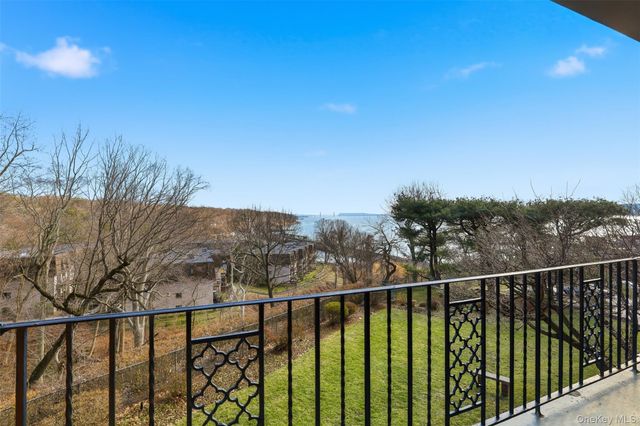 16 Rockledge Avenue 2C-1, Ossining, NY 10562