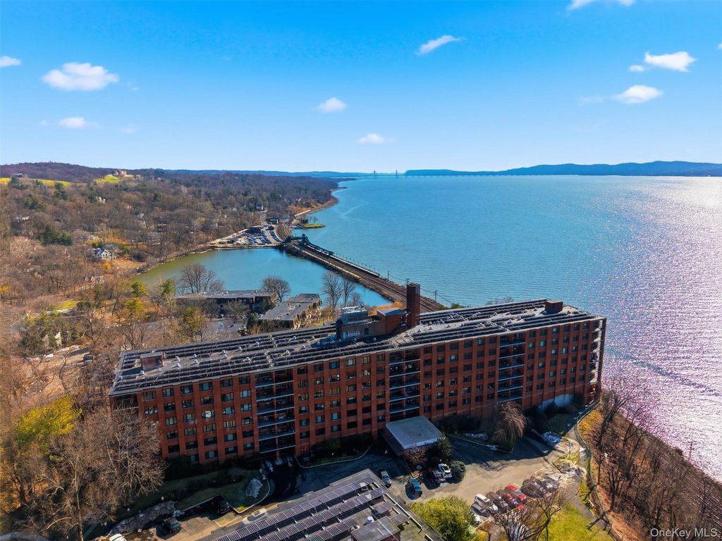 16 Rockledge Avenue 2C-1, Ossining, NY 10562