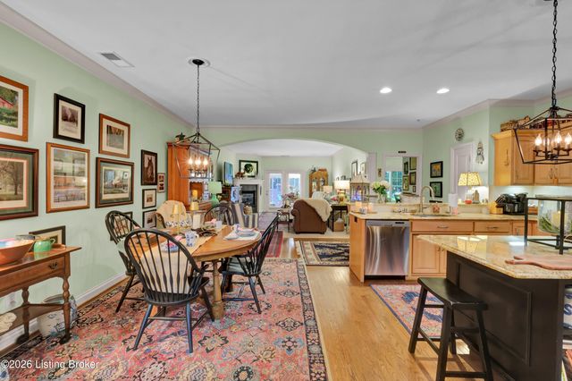 141 Treslyn Way 141, Louisville, KY 40245