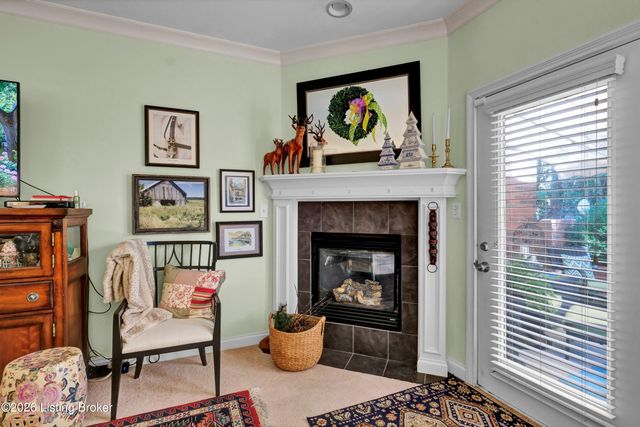 141 Treslyn Way 141, Louisville, KY 40245