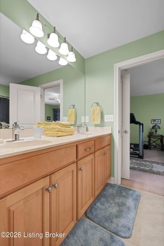 141 Treslyn Way 141, Louisville, KY 40245