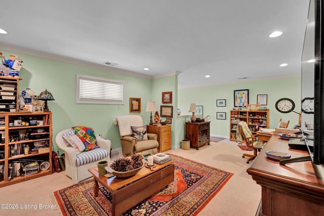 141 Treslyn Way 141, Louisville, KY 40245