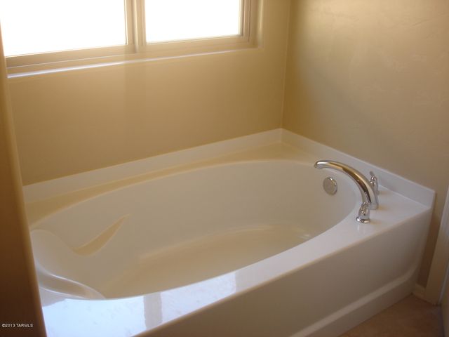 3085 N Desert Stone Place, Tucson, AZ 85716