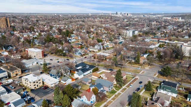 1203 Juno Avenue, Saint Paul, MN 55116
