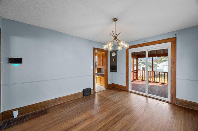 1203 Juno Avenue, Saint Paul, MN 55116