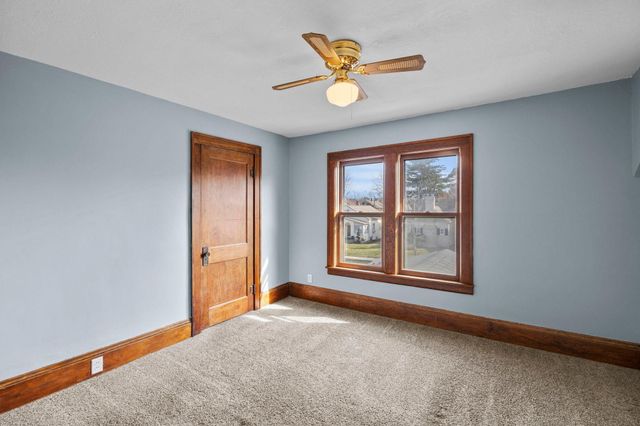 1203 Juno Avenue, Saint Paul, MN 55116