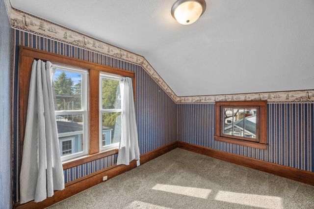 1203 Juno Avenue, Saint Paul, MN 55116