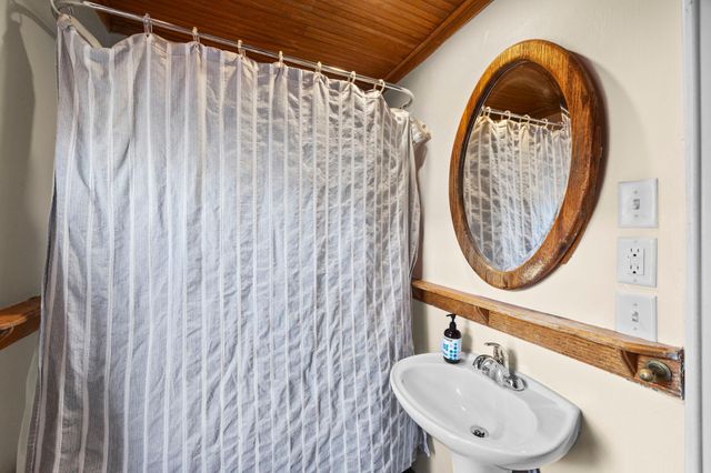 1203 Juno Avenue, Saint Paul, MN 55116