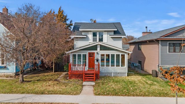 1203 Juno Avenue, Saint Paul, MN 55116