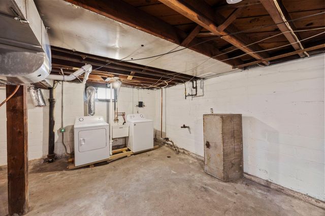 1203 Juno Avenue, Saint Paul, MN 55116