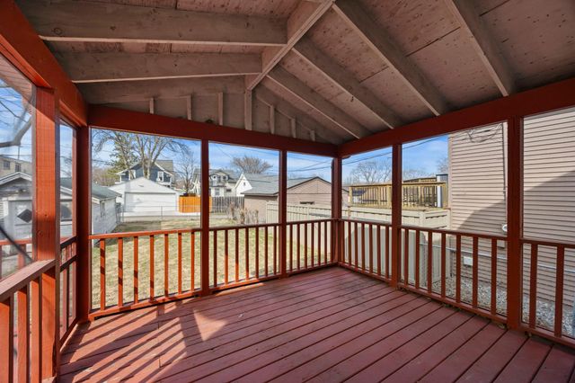 1203 Juno Avenue, Saint Paul, MN 55116