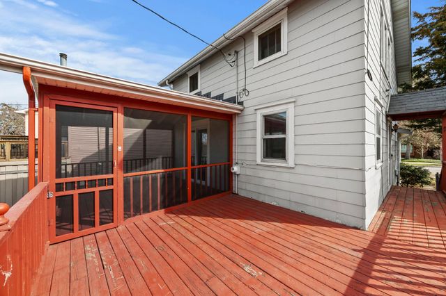 1203 Juno Avenue, Saint Paul, MN 55116