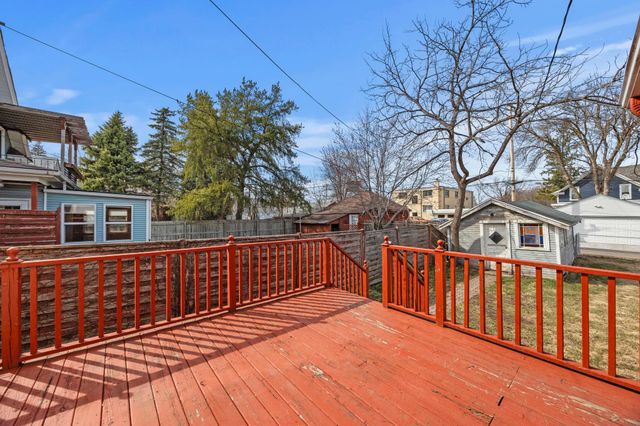 1203 Juno Avenue, Saint Paul, MN 55116