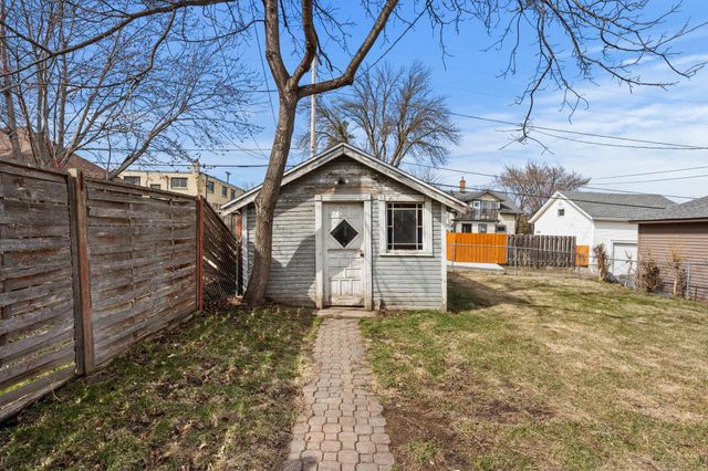 1203 Juno Avenue, Saint Paul, MN 55116