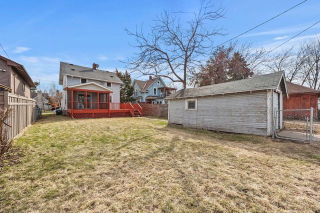 1203 Juno Avenue, Saint Paul, MN 55116