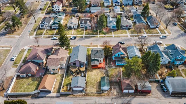 1203 Juno Avenue, Saint Paul, MN 55116